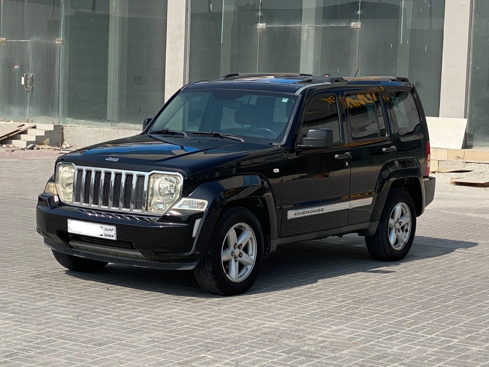 Jeep Cherokee LTD 2011 (Black)