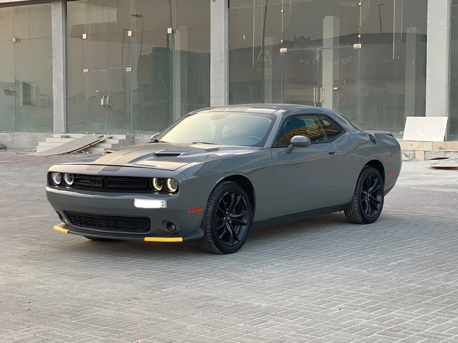 Dodge Challenger SXT 2018 (Grey)