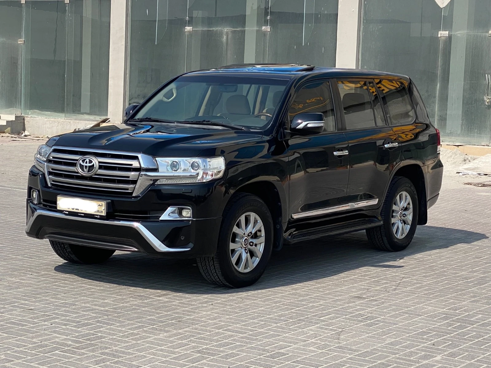 Toyota Land Cruiser GX-R 2018 (Black)